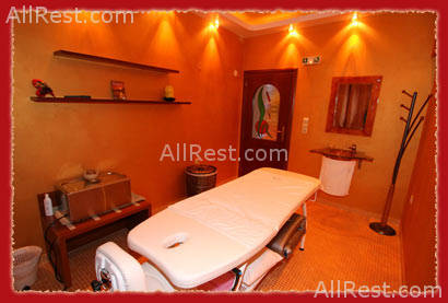 Knossos CitySpa Hotel 11
